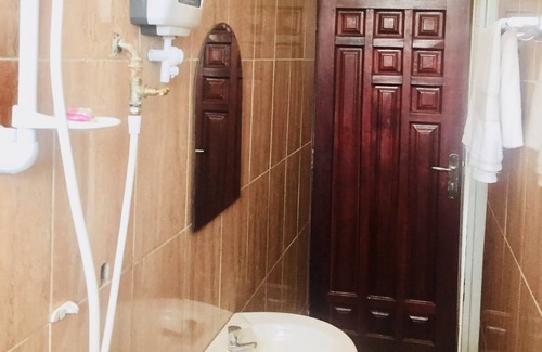 Gulu Hotel | Hotel Free Zone