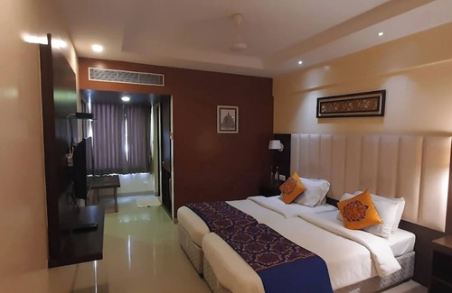 Palani Hotel | Hotel Ganpat Grand, Palani
