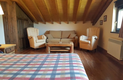 Navarredonda de Gredos Hotel | Hotel Garabatos