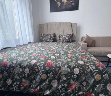 Evere Apartamento | Hôtel Garden's jacuzzi spa 1