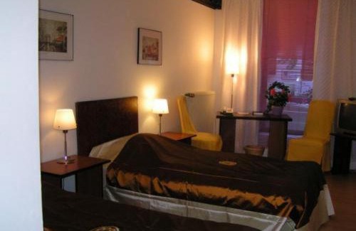 Worringen Casa | Hotel Gasthaus Krone