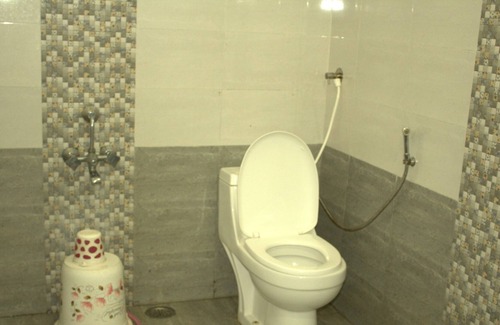 Peelamedu Hotel | Hotel Gowtham