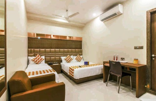 Dharavi Hotel | Hotel Guestinn Residency
