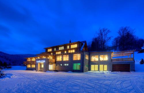 Zazriva Hotel | Hotel Havrania