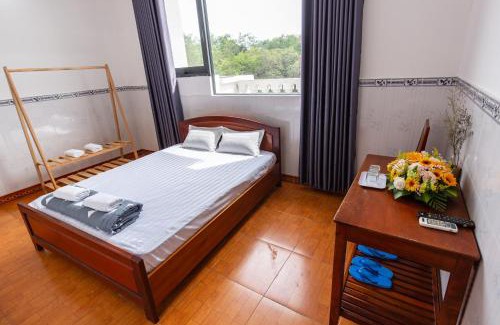 Di An Hotel | Hotel Hoa Cúc Phương Dĩ An - Bình Dương