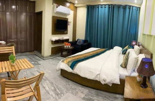 Lahore Hotel | Hotel Holiday Lahore