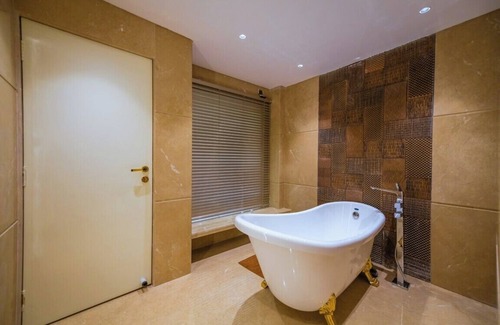 Puri Hotel | Hotel Holiday Resort