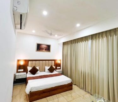 Ludhiana Hotel | HOTEL KAILASH REGENCY - Luxury Rooms Near Railway Station and Bus Terminal Ludhiana