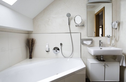 Amras Hotel | Hotel Kapeller