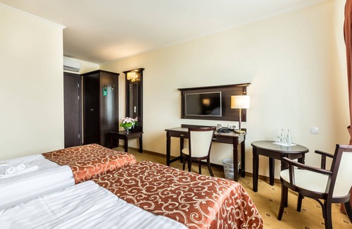 Tarnow Hotel | Hotel Krzyski