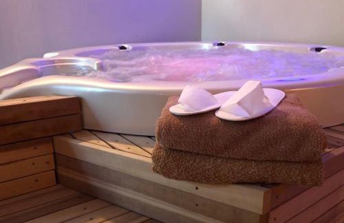 Fondo Grande Hotel | Hotel Kube