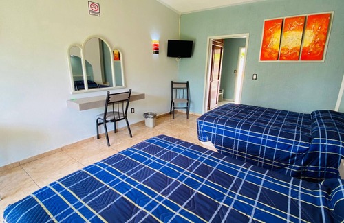 Aguascalientes Hotel | Hotel la Cascada Express