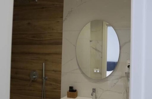 Tirana Hotel | Hotel La Rosa