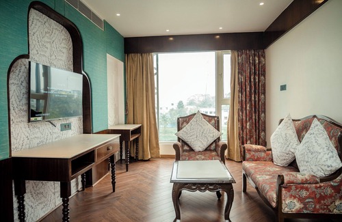Berhampore Hotel | HOTEL LAKE VIEW
