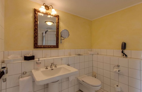 Huckingen Hotel | Hotel Landhaus Milser