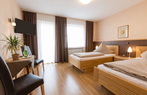 Kattenes Hotel | Hotel Langen