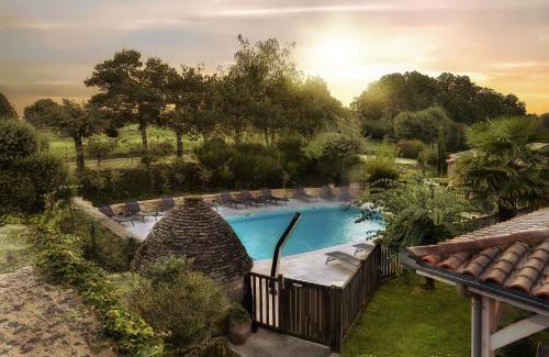 Sarlat-la-Caneda Hotel | Hotel Le Mas de Castel - Piscine chauffee