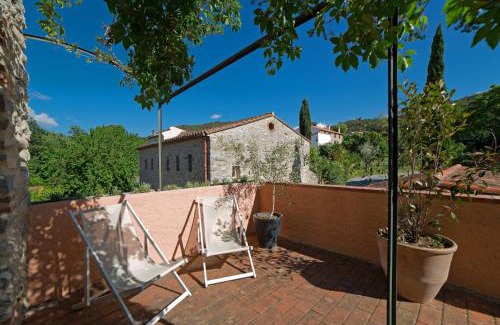 Reynes Hotel | Hotel Le Mas Trilles