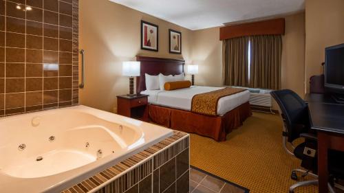 Lincoln Hotel | Hotel Lincoln Inn on Route 66 and near I-55