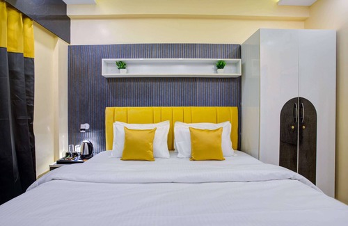 Koramangala Cabina | Hotel Meet Me At