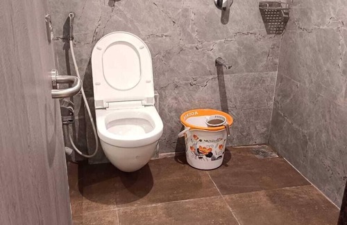 Dahisar East Hotel | Hotel Metro Inn