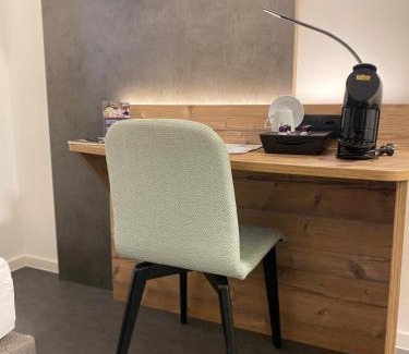 Saarn Hotel | Hotel Mintarder Wasserbahnhof