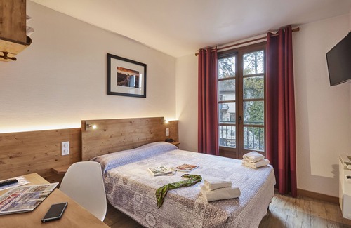 Cluses Hotel | Hotel National