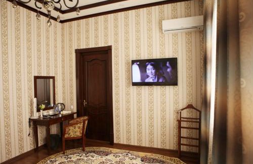 Qarshi Cama Y Desayuno | Hotel Naxshab