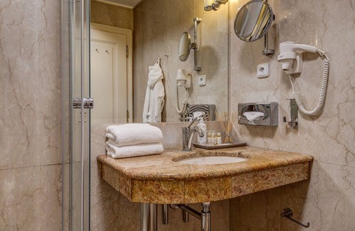 Hradcany Hotel | Hotel Nerudova 211
