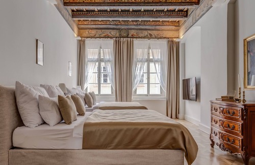 Hradcany Hotel | Hotel Nerudova 211