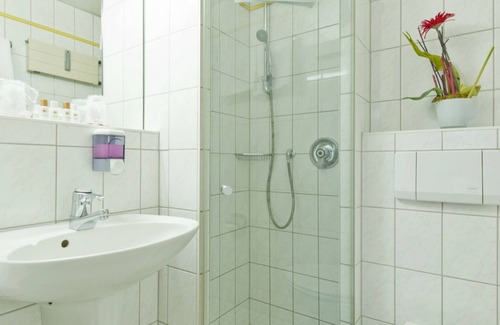 Stammheim-Sud Hotel | Hotel Neuwirtshaus