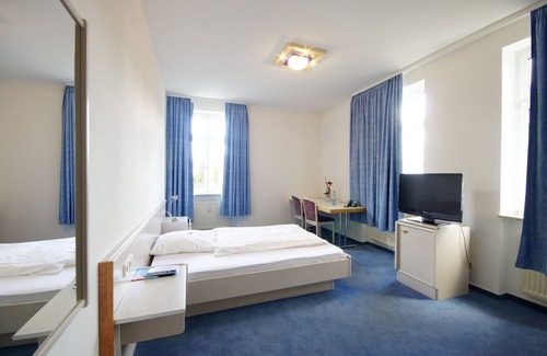 Stammheim-Sud Hotel | Hotel Neuwirtshaus