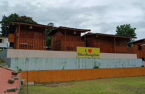 Gana-Gana Casa | Hotel O Disan Baang Kiulu