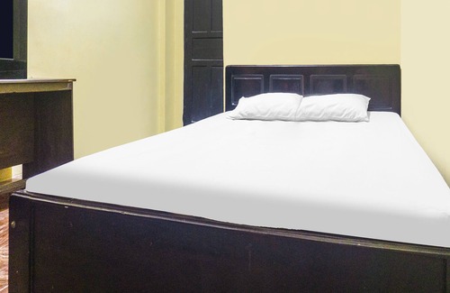 Mamuju Hotel | Hotel O Emmy Homestay Syariah