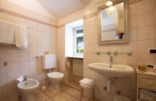 Carate Urio Hotel | Hotel Orso Bruno