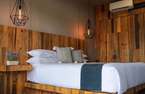 Valle de Guadalupe Hotel | Hotel Partana