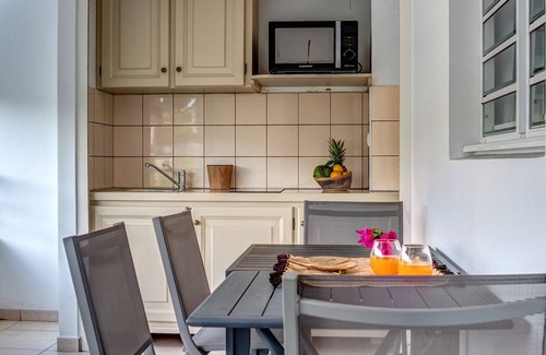 Schoelcher Hotel | Hotel Pelican