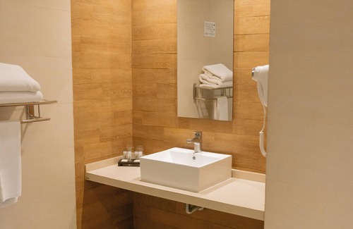 Ezeiza Hotel | Hotel Plaza Central Canning