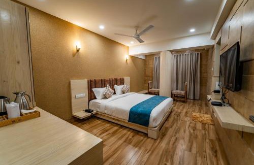 Maninagar Hotel | Hotel Pleasant Lake