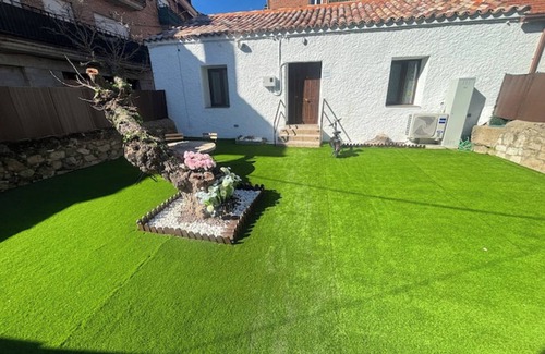 Manzanares el Real Cabaña | Hotel Postiguillo