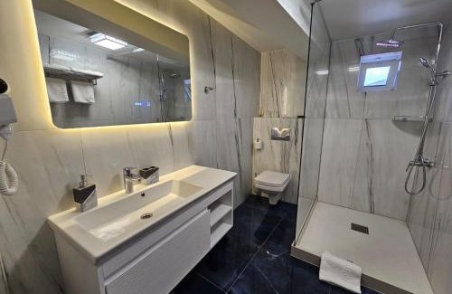 Ramnicu Valcea Hotel | Hotel Queen