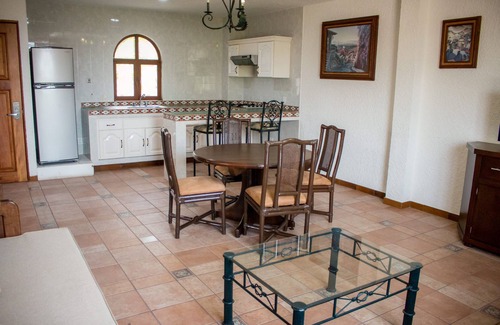 Lázaro Cárdenas Hotel | Hotel Quinta Antigua