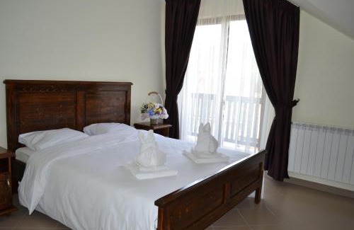 Moieciu Hotel | Hotel Rabbit Bran