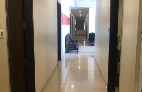 Varanasi Cama Y Desayuno | Hotel Radiance Courtyard