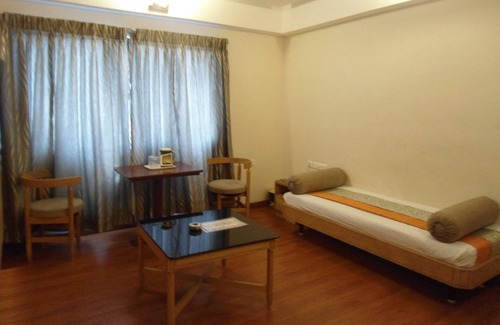 Madurai Hotel | Hotel Rajadhane