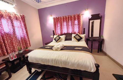 Udaipur City Centre Hotel | Hotel Rajshree Palace