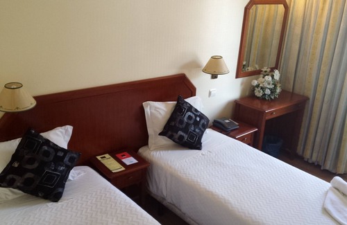 Costa de Caparica Hotel | Hotel Residencial Colibri