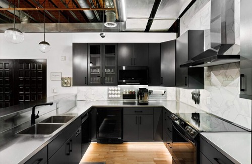 Ballpark Condominio | Amplio Loft de lujo + azotea privada enorme en el corazón del centro de Denver