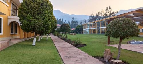 Mecapaca Hotel | HOTEL RESORT SALQUIS