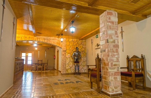 Castillo de Garcimunoz Hotel | Hotel-Restaurante La Sima